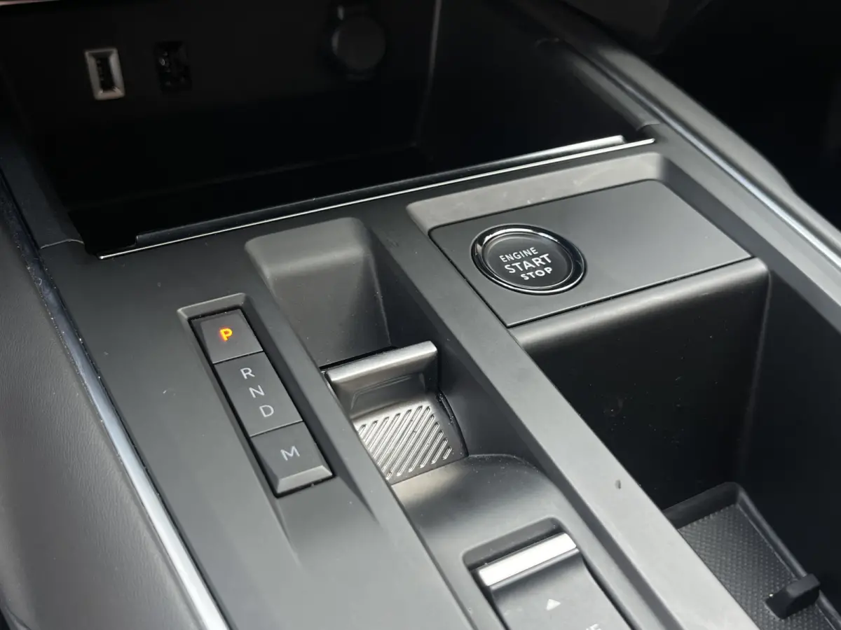 Hybrid 145 Max | Keyless | Adaptive Cruise Control | Carplay/Android Auto | Camera achter | Parkeersensoren voor + achter |
