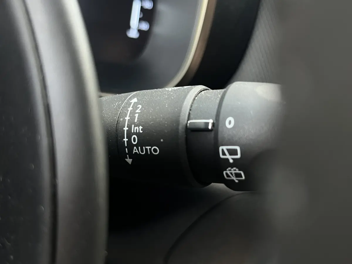 Hybrid 145 Max | Keyless | Adaptive Cruise Control | Carplay/Android Auto | Camera achter | Parkeersensoren voor + achter |