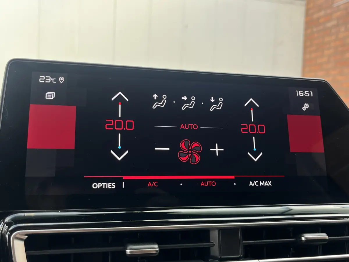 Hybrid 145 Max | Keyless | Adaptive Cruise Control | Carplay/Android Auto | Camera achter | Parkeersensoren voor + achter |
