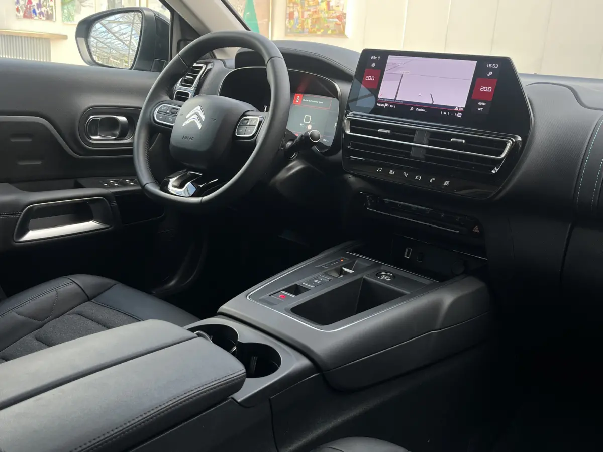 Hybrid 145 Max | Keyless | Adaptive Cruise Control | Carplay/Android Auto | Camera achter | Parkeersensoren voor + achter |
