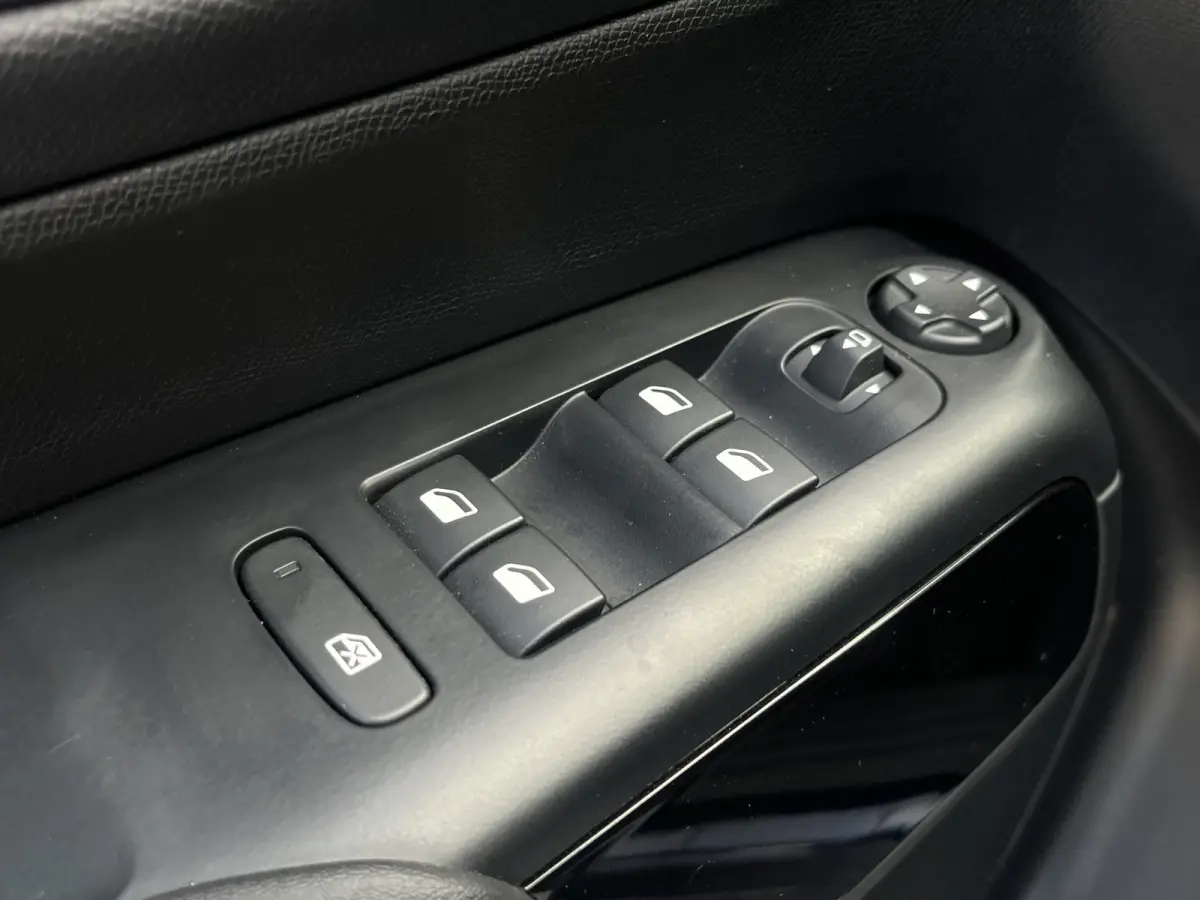 Hybrid 145 Max | Keyless | Adaptive Cruise Control | Carplay/Android Auto | Camera achter | Parkeersensoren voor + achter |