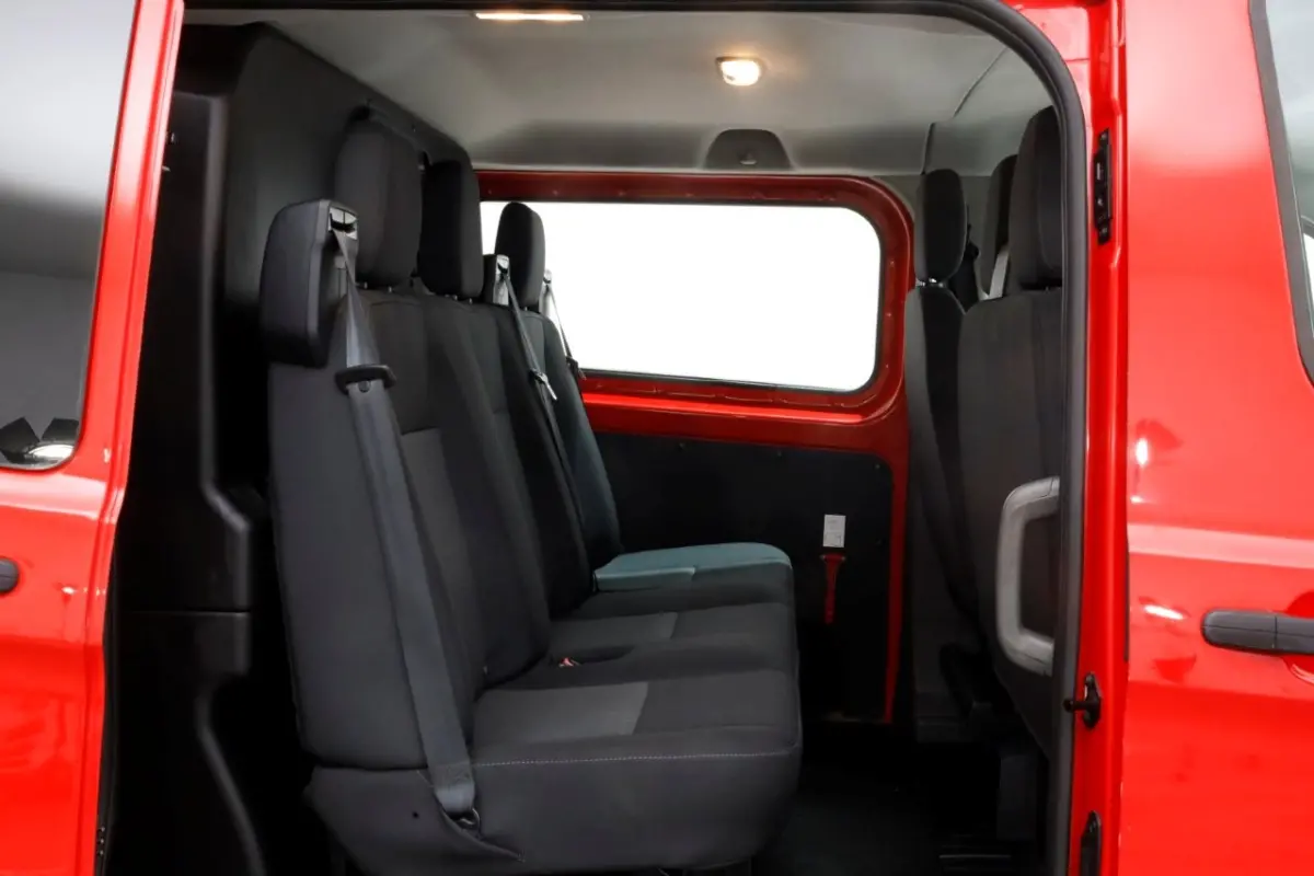 2.0 TDCI 130pk L1H1 Trend D.C. Airco/Navi/Imperiaal 11-2019