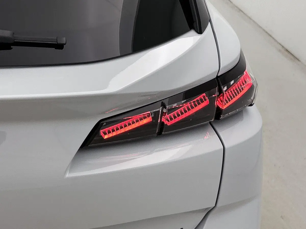 GT 1.6 Plug-in Hybrid 195pk Automaat | Voorraaddeal! | Navigatie | Adaptive cruise control | 360 graden camera | Panoramadak | Focal audio