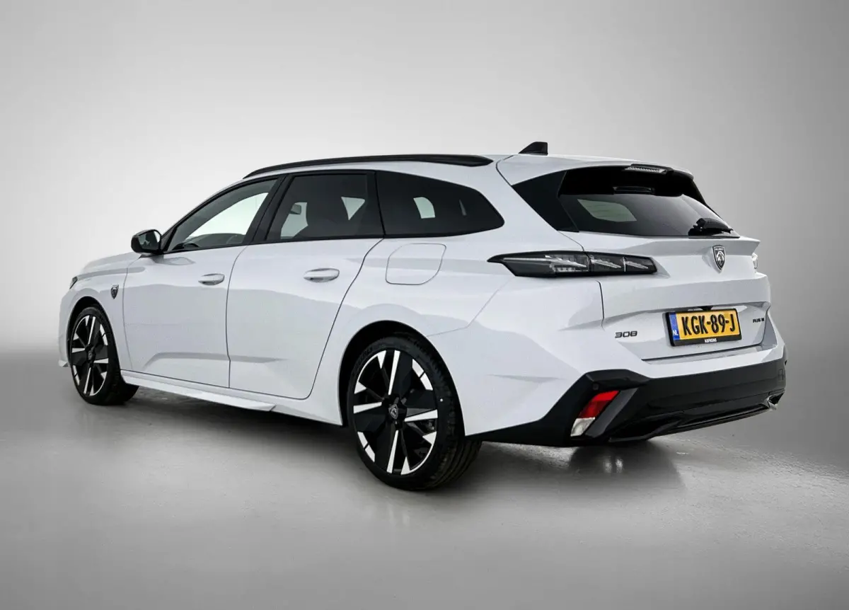 GT 1.6 Plug-in Hybrid 195pk Automaat | Voorraaddeal! | Navigatie | Adaptive cruise control | 360 graden camera | Panoramadak | Focal audio