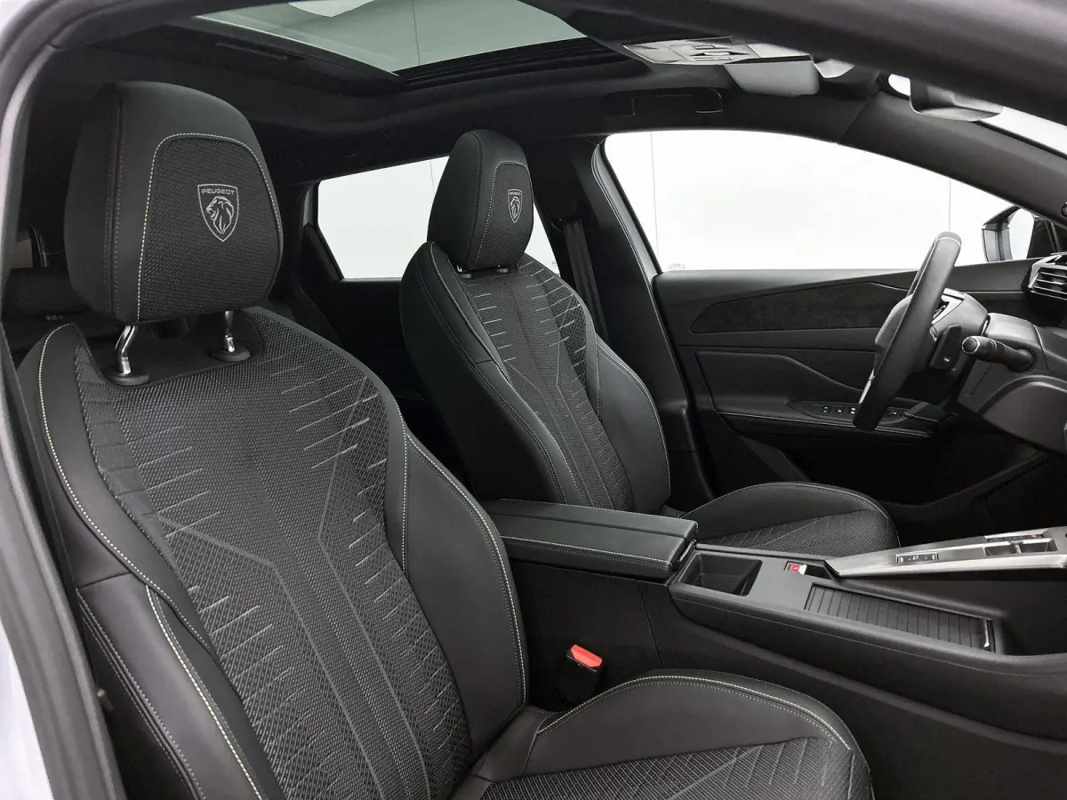 GT 1.6 Plug-in Hybrid 195pk Automaat | Voorraaddeal! | Navigatie | Adaptive cruise control | 360 graden camera | Panoramadak | Focal audio