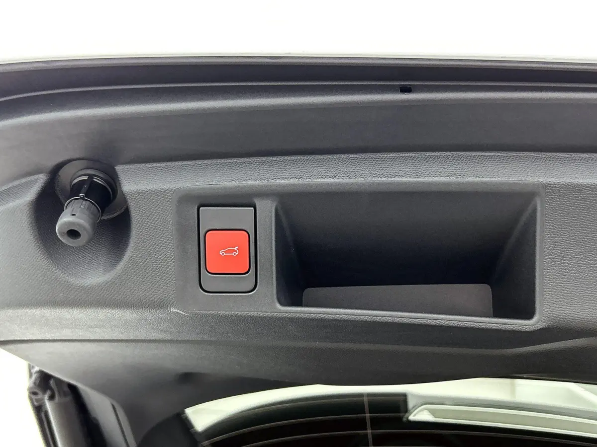 GT 1.6 Plug-in Hybrid 195pk Automaat | Voorraaddeal! | Navigatie | Adaptive cruise control | 360 graden camera | Panoramadak | Focal audio
