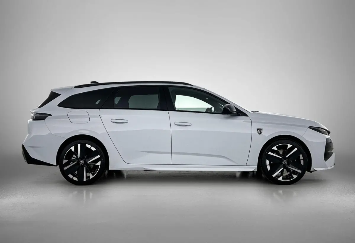 GT 1.6 Plug-in Hybrid 195pk Automaat | Voorraaddeal! | Navigatie | Adaptive cruise control | 360 graden camera | Panoramadak | Focal audio