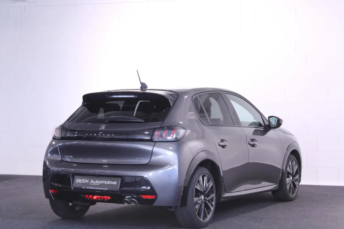 1.2 PureTech GT | PANO | LEDER | CAMERA |