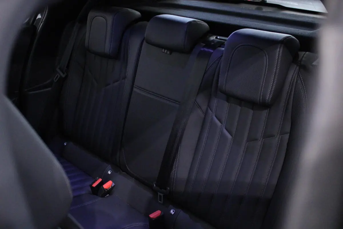 1.2 PureTech GT | PANO | LEDER | CAMERA |