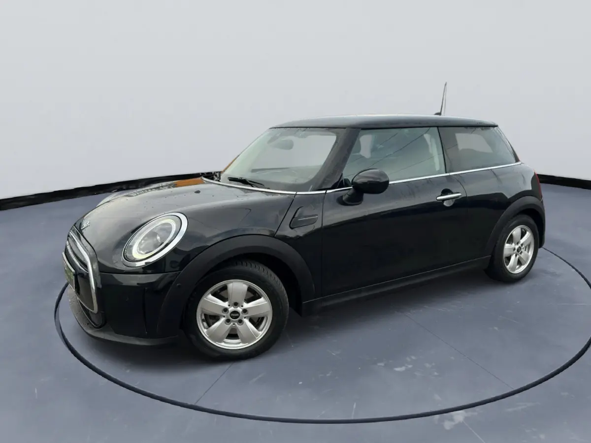 Mini 1.5 Essential Trim Automaat Stoelverwarming Apple carplay inc btw !