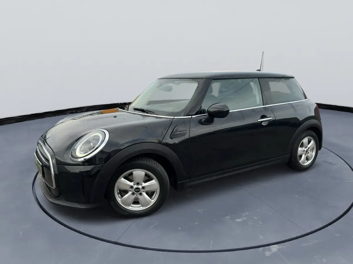 Mini 1.5 Essential Trim Automaat Stoelverwarming Apple carplay inc btw !