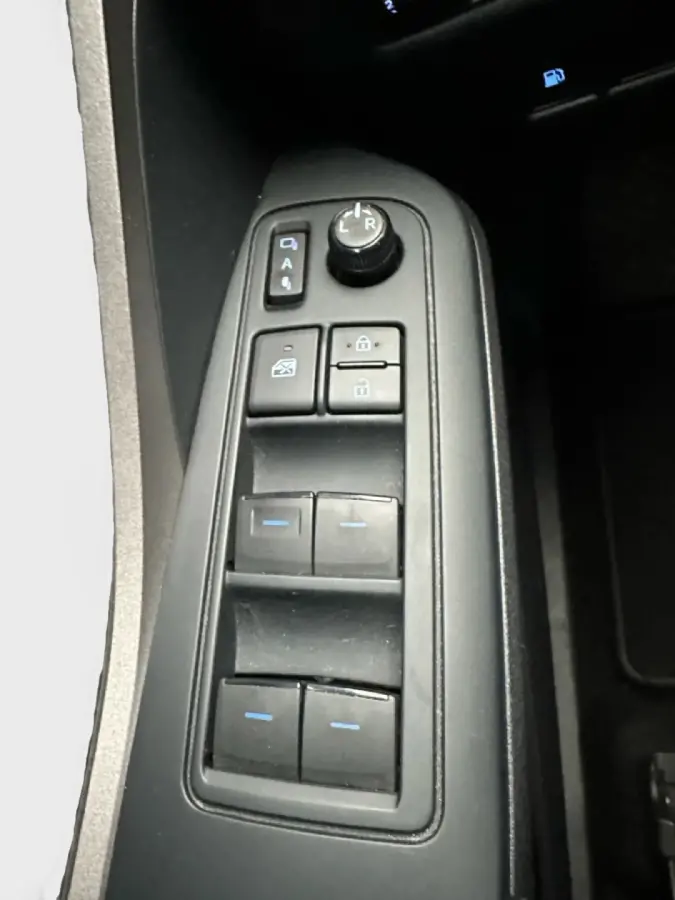2.0 Hybrid Dynamic Navigatiesysteem Achteruitrijcamera pdc voor en achter Cruise controle