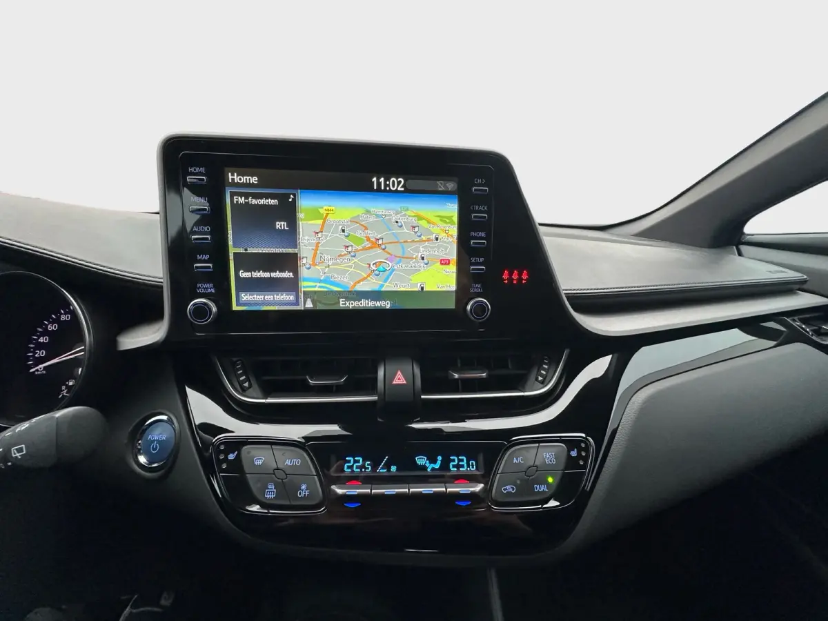 2.0 Hybrid Dynamic Navigatiesysteem Achteruitrijcamera pdc voor en achter Cruise controle
