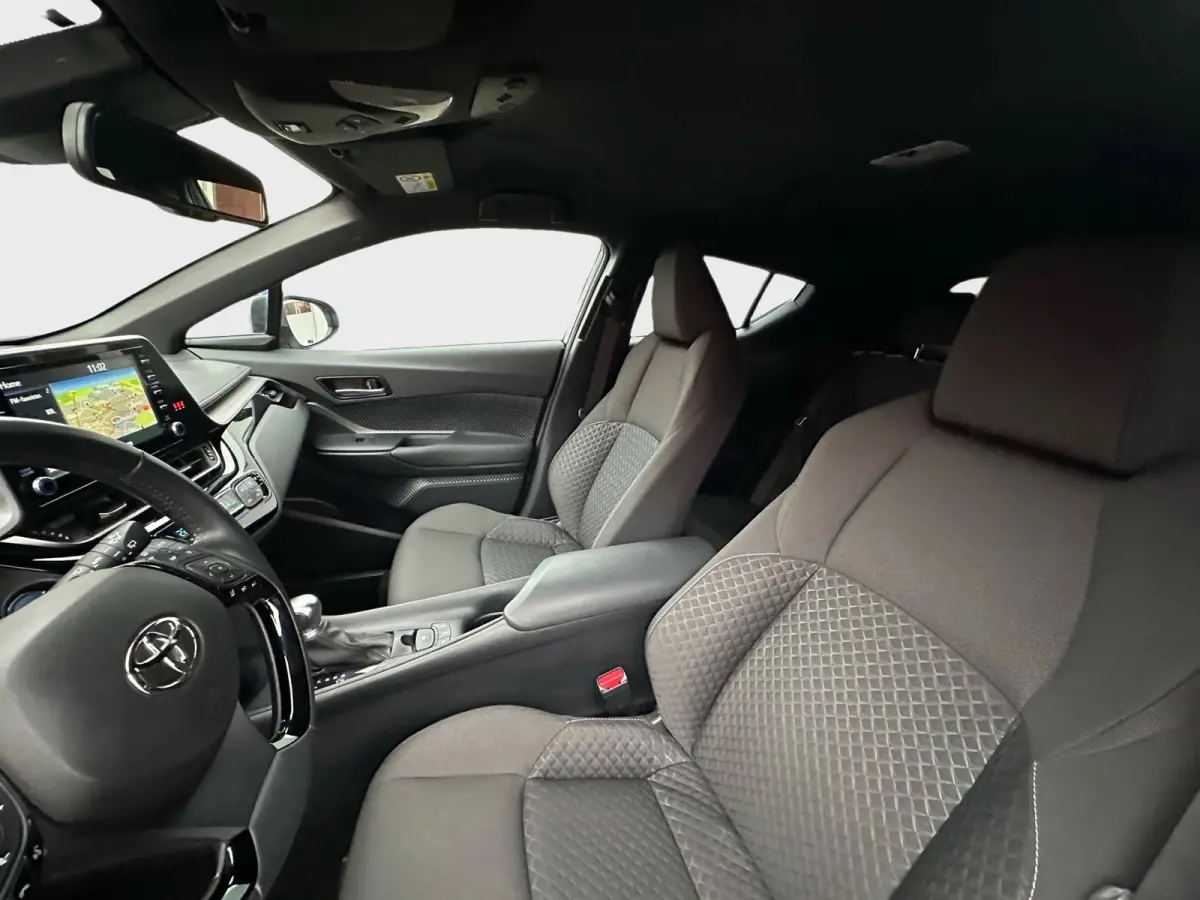 2.0 Hybrid Dynamic Navigatiesysteem Achteruitrijcamera pdc voor en achter Cruise controle