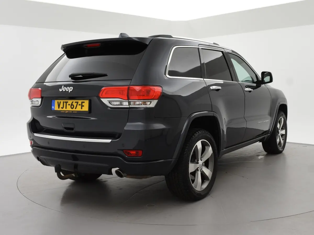 3.0 CRD AUT. GRIJS KENTEKEN OVERLAND + ADAPTIVE CRUISE | TREKHAAK 3500 KG | SCHUIFDAK | LEDER | STOELVENTILATIE