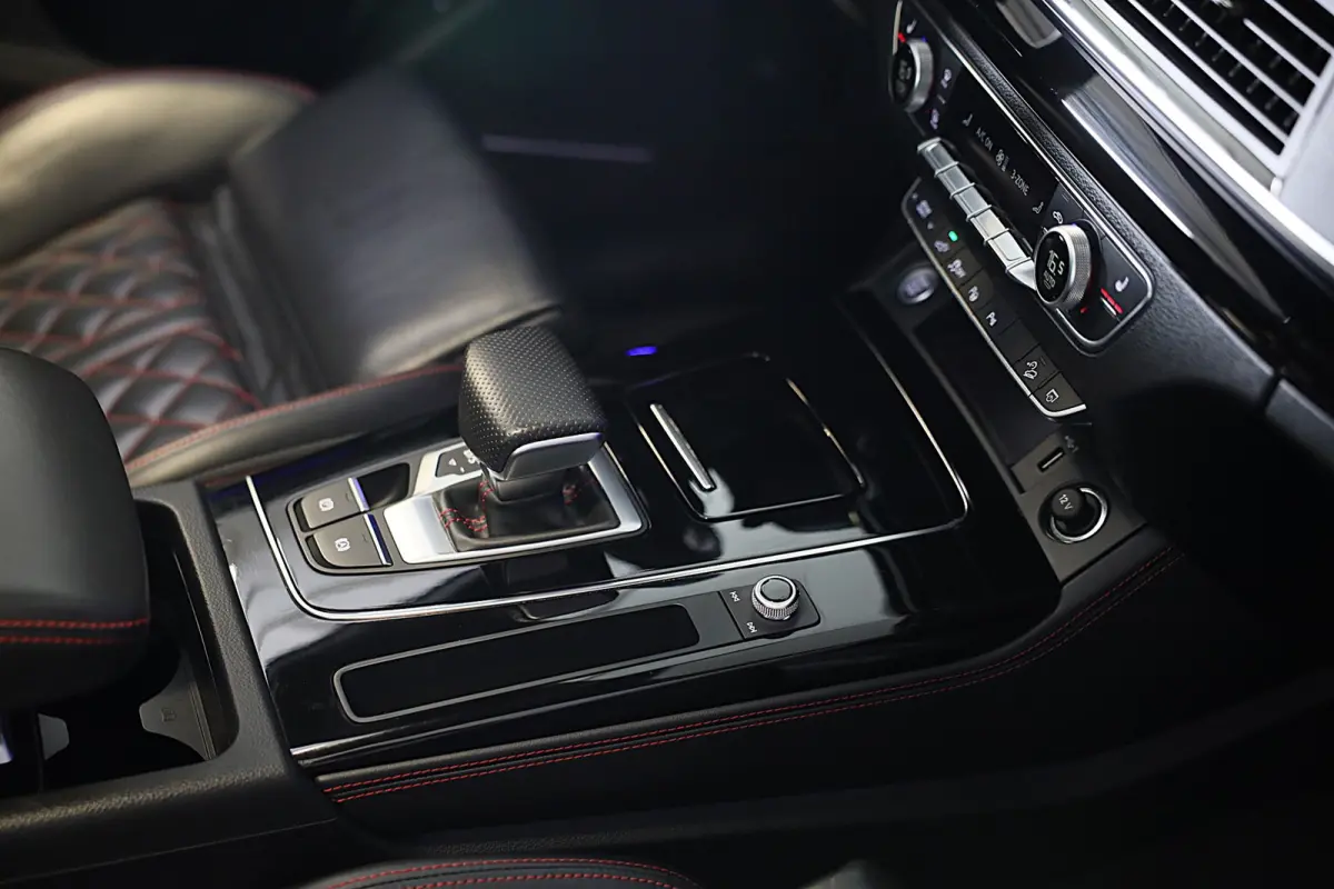 55 TFSI e Quattro Competition SQ5 Look / RS Zetels / B &O / Acc / Memory / Leder / Pano / 360 Camera / Matrix / 22 Inch