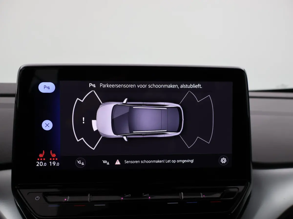 PRO 77 kWh + ADAPTIVE CRUISE | STUURVERW. 91% SOH | STOELVERW. | SFEERVERLICHTING | DRAADLOZE CARPLAY
