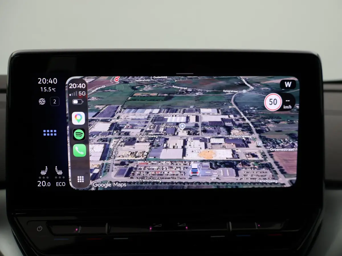 PRO 77 kWh + ADAPTIVE CRUISE | STUURVERW. 91% SOH | STOELVERW. | SFEERVERLICHTING | DRAADLOZE CARPLAY