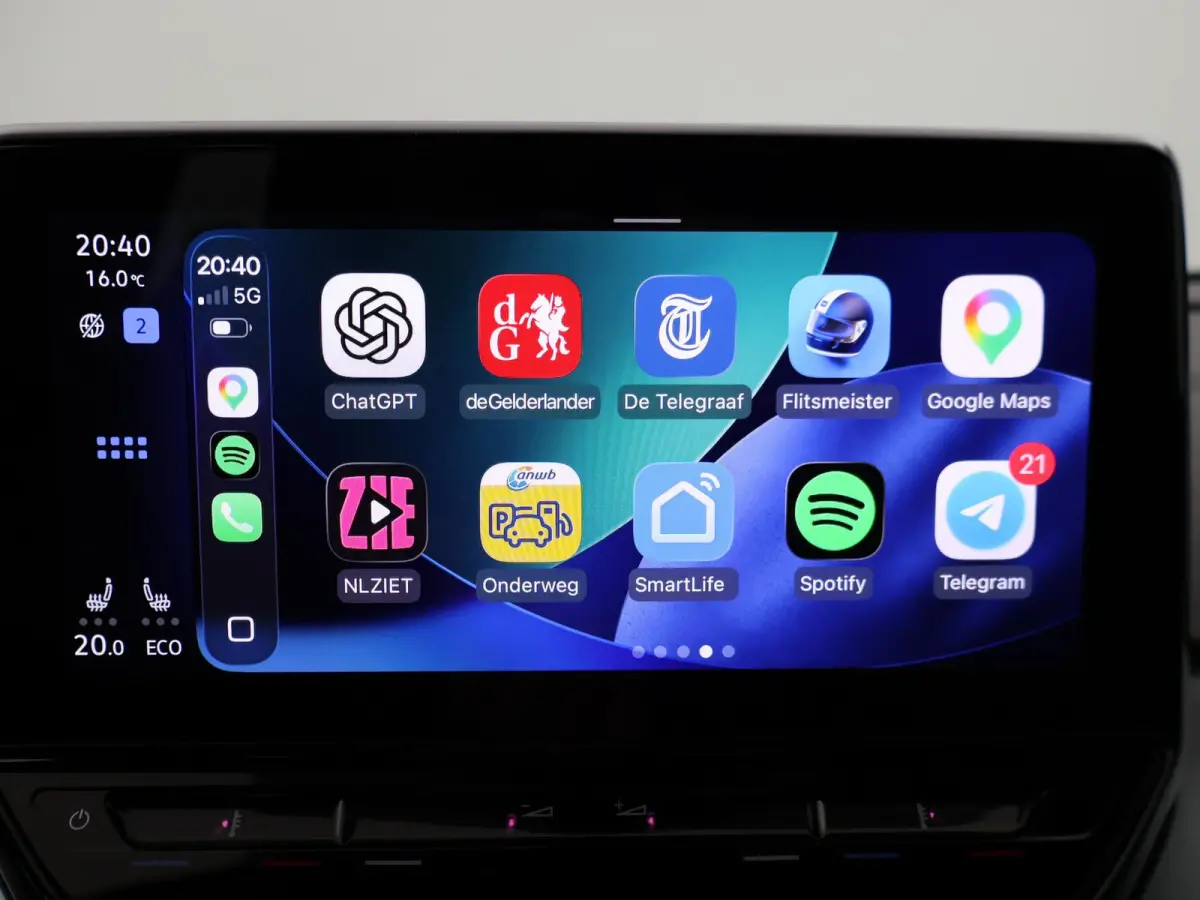 PRO 77 kWh + ADAPTIVE CRUISE | STUURVERW. 91% SOH | STOELVERW. | SFEERVERLICHTING | DRAADLOZE CARPLAY