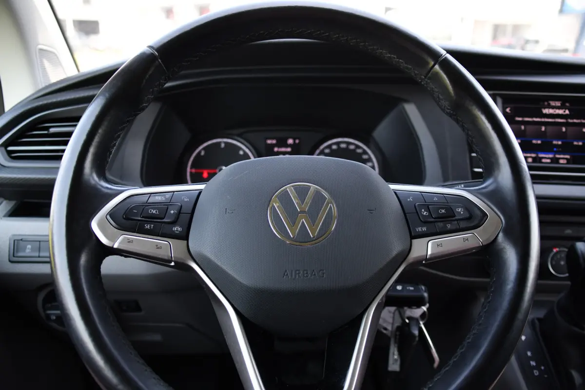 2.0 TDI L1H1 30 Black Edition Cruise, Carplay, 150PK, Automaat, Standkachel, Stoelverwarming, Sensoren, Trekhaak
