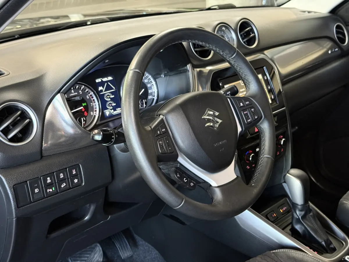 1.4 Boosterjet AllGrip Comfort | Trekhaak | Pano | 17" | Carplay | Camera | ACC | Dodehoek | Stoelverwarming | 100% onderhouden!