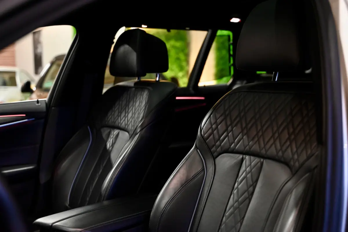 530i Luxury Line Individual - Bowers & Wilkins - ACC - Nappaleder - Keyless - HUD - Panoramadak