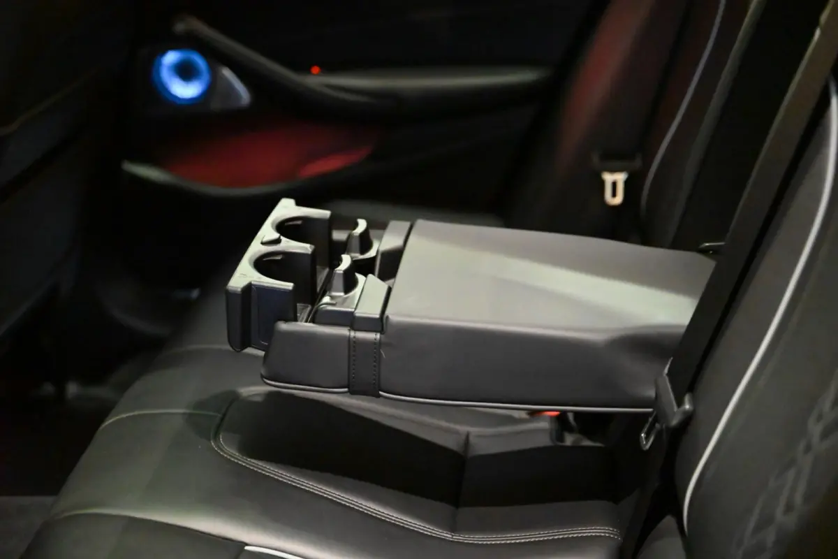 530i Luxury Line Individual - Bowers & Wilkins - ACC - Nappaleder - Keyless - HUD - Panoramadak