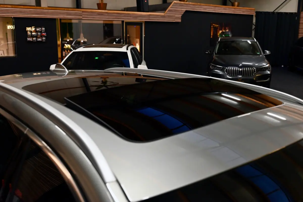 530i Luxury Line Individual - Bowers & Wilkins - ACC - Nappaleder - Keyless - HUD - Panoramadak