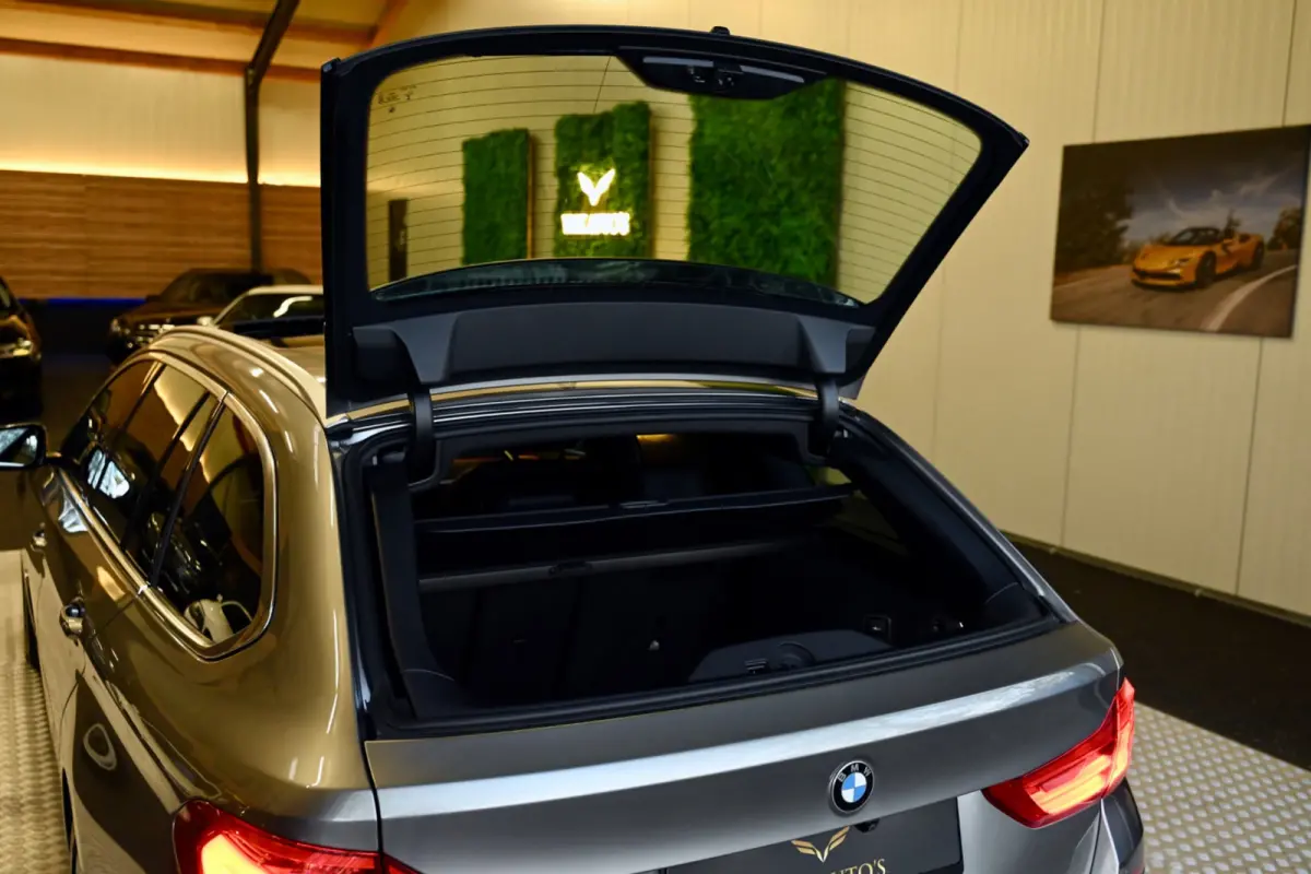 530i Luxury Line Individual - Bowers & Wilkins - ACC - Nappaleder - Keyless - HUD - Panoramadak