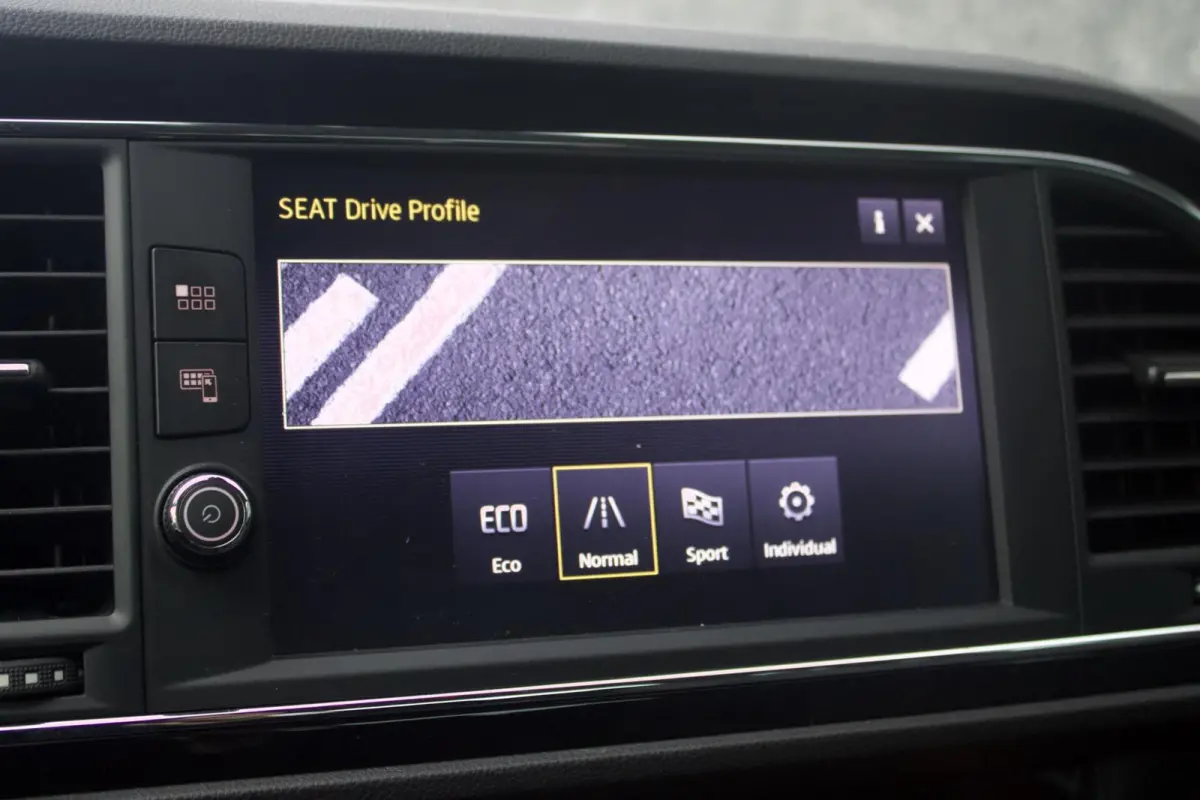 1.4 EcoTSI FR | DSG AUT - Navi - Carplay - LED