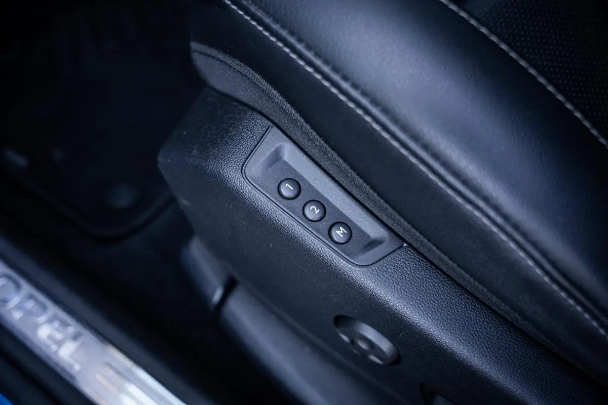 1.6 Turbo Plug-In Hybrid Ultimate |Leder|Stoelkoeling|Elek-A.klep|360°|Carplay|Afn.trekhaak|Stoelmemo|Dealer-onderhouden