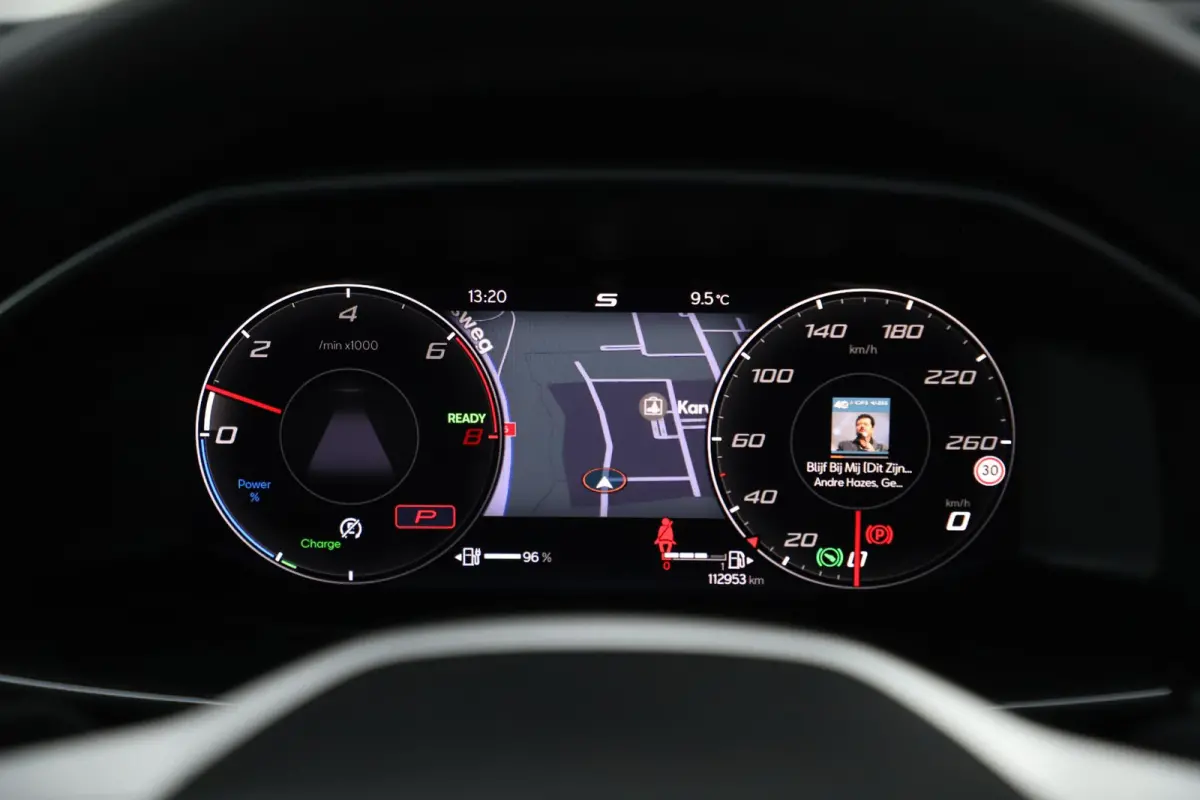 1.4 TSI eHybrid PHEV FR Business Intense 204PK Automaat Panoramadak Carplay Android Navigatie Achteruitrijcamera Climate Adaptive Cruise Lane Assist