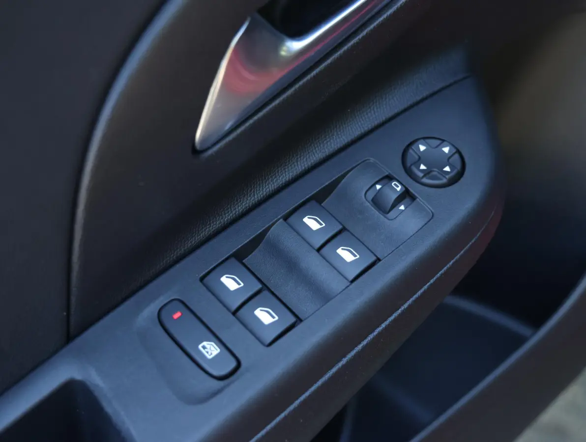 1.2 130pk Automaat GS Line | 1ste eigenaar | ApplecarPlay/Android | LED lampen | Airco | AUTOMAAT