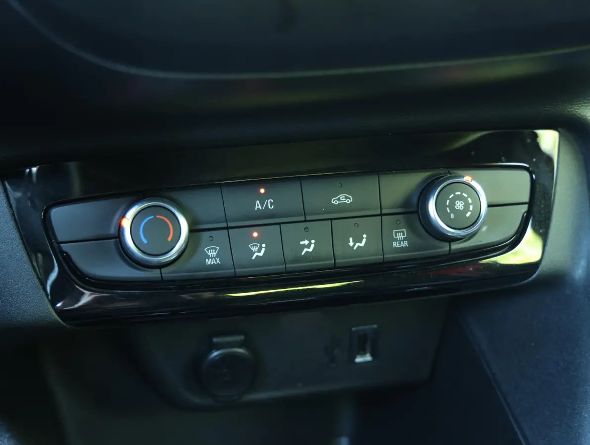 1.2 130pk Automaat GS Line | 1ste eigenaar | ApplecarPlay/Android | LED lampen | Airco | AUTOMAAT