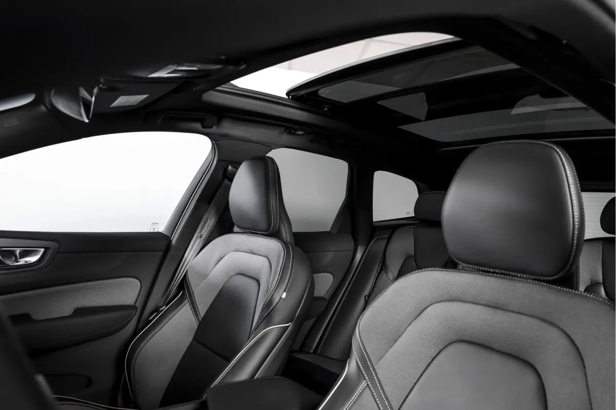 2.0 T6 Plug-in hybrid AWD Ultra Black Edition | S/K Panodak | Head-up | 360 Camera | Harman/Kardon | Dig. Cockpit | Adapt. Cruise | Stoel-+Stuurverw. | NAV+App.Connect | ECC | LM 21" | 1498