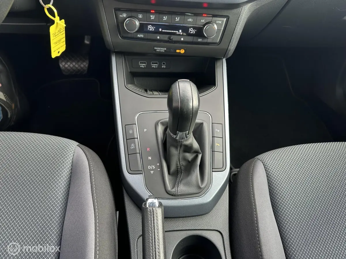 1.0 TSI Style Automaat Carplay Camera Led