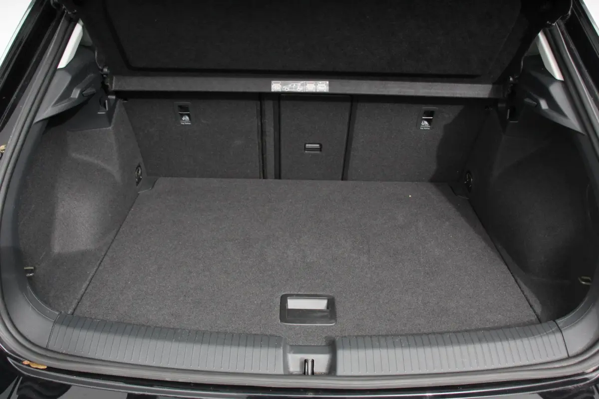 1.5 TSI 150pk DSG Style Team Navigatie Climate Control DAB Adaptieve Cruise control Elektrisch bedienbare achterklep