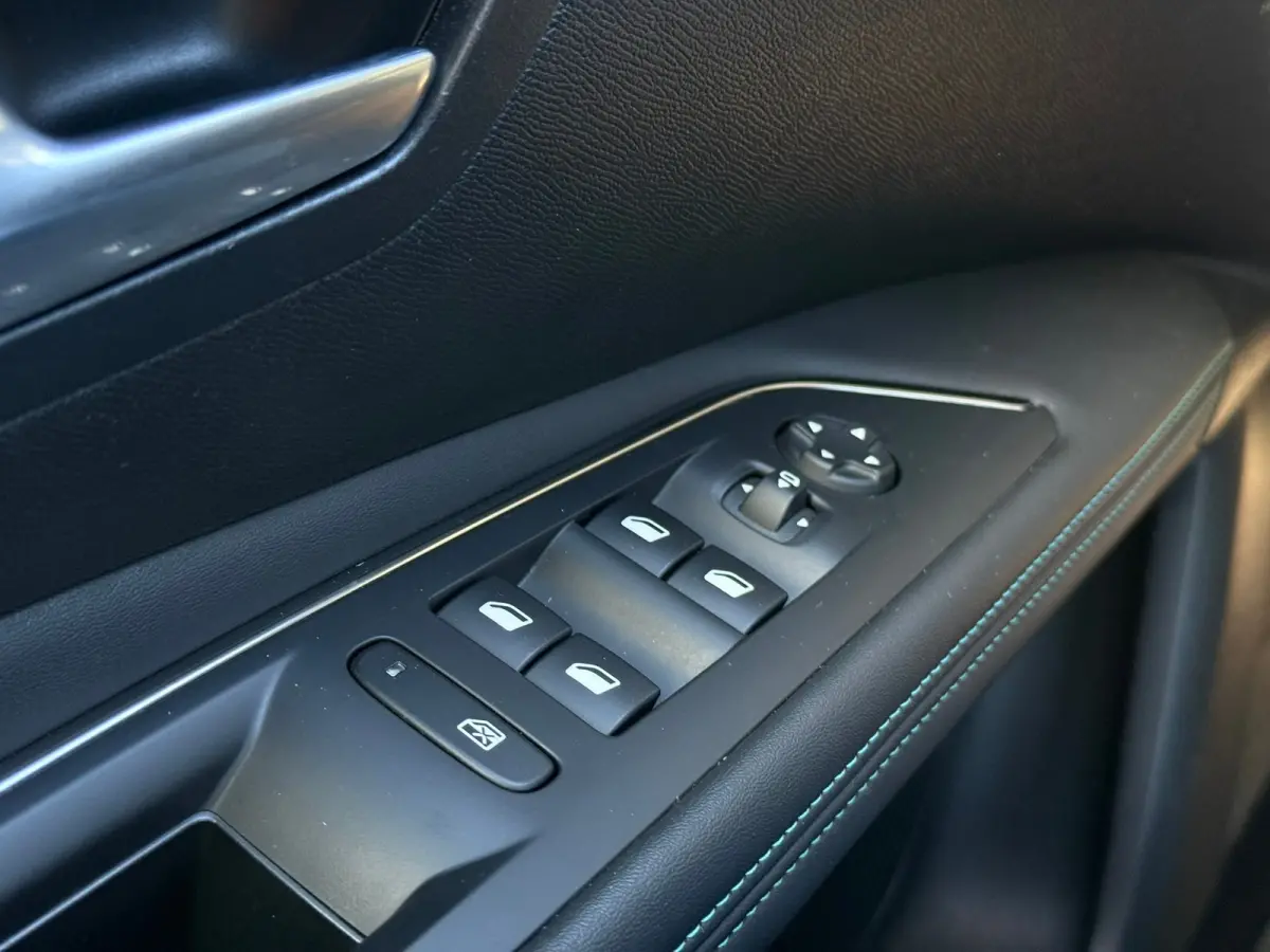1.2 PureTech Allure Pack Business 360 camera | Stoelverwarming | Keyless | Apple carplay & Android auto
