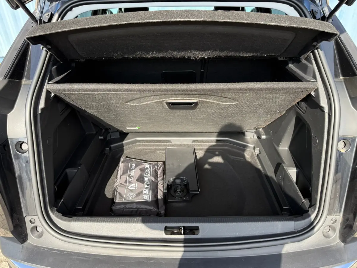 1.2 PureTech Allure Pack Business 360 camera | Stoelverwarming | Keyless | Apple carplay & Android auto