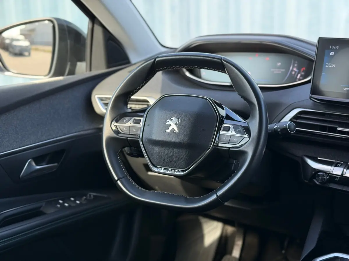 1.2 PureTech Allure Pack Business 360 camera | Stoelverwarming | Keyless | Apple carplay & Android auto