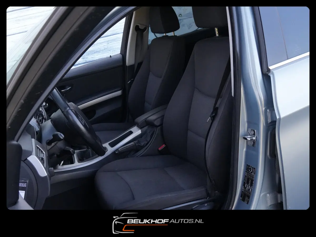 DynamicLine 64 kWh Leer Carplay Camera Soh 100%