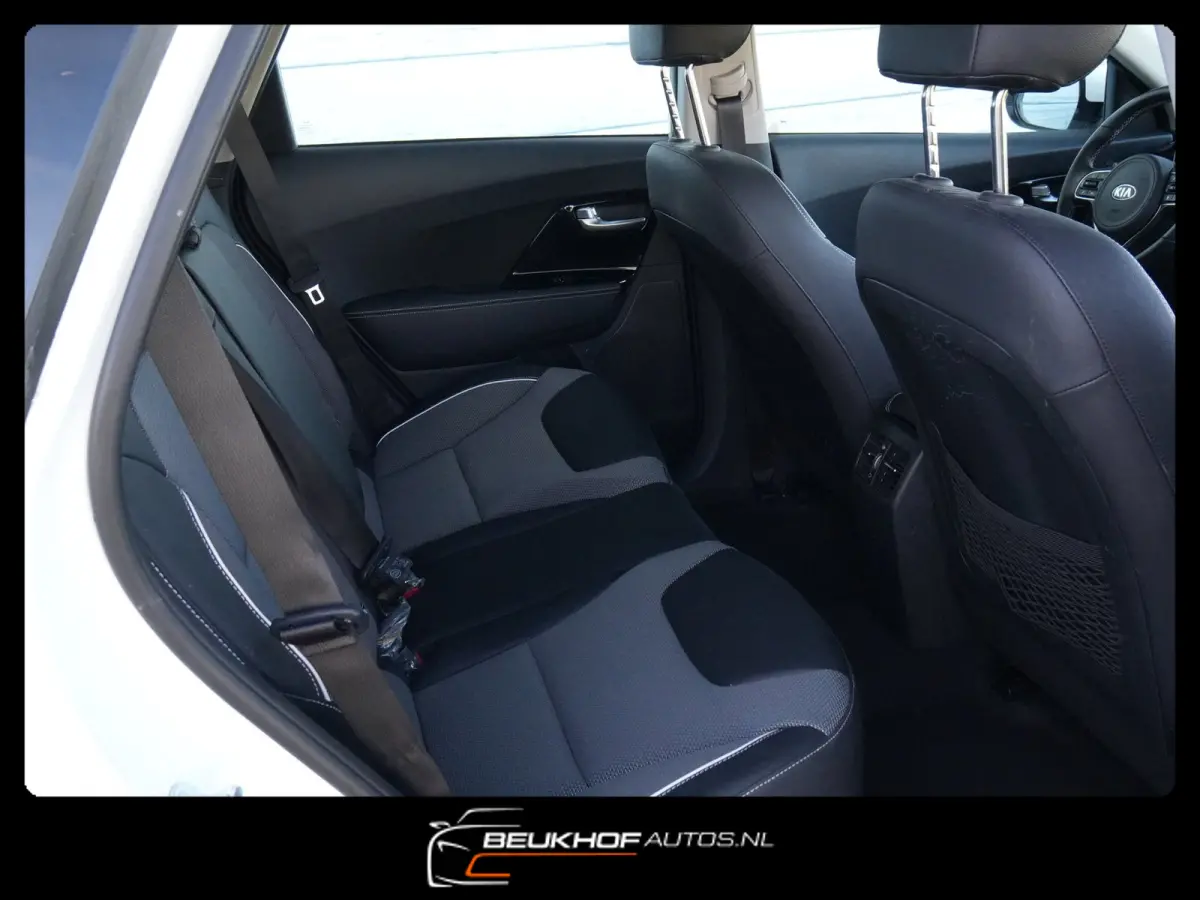 DynamicLine 64 kWh Leer Carplay Camera Soh 100%