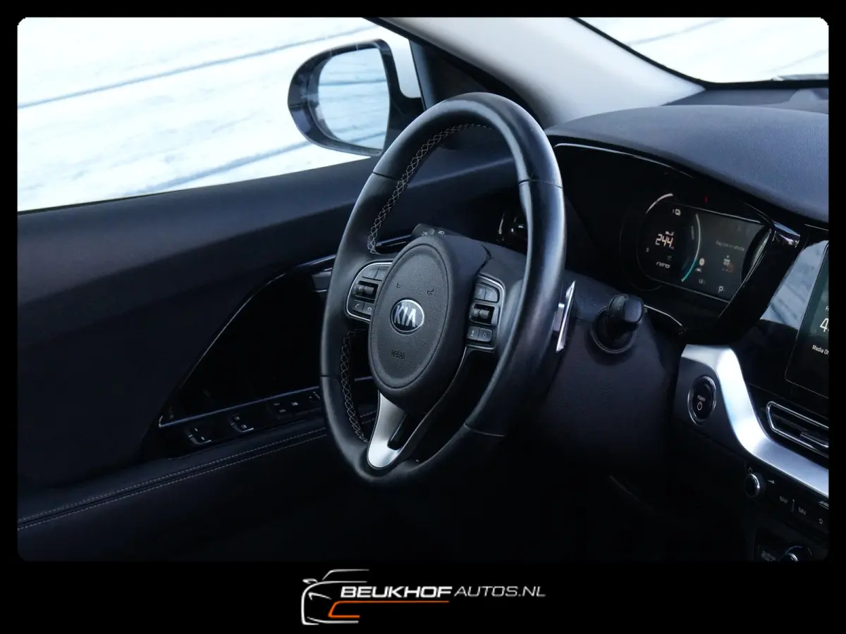 DynamicLine 64 kWh Leer Carplay Camera Soh 100%