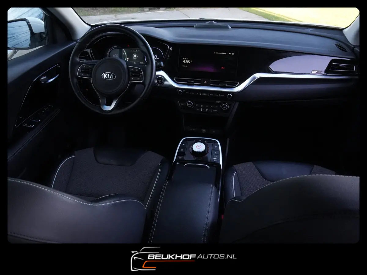 DynamicLine 64 kWh Leer Carplay Camera Soh 100%