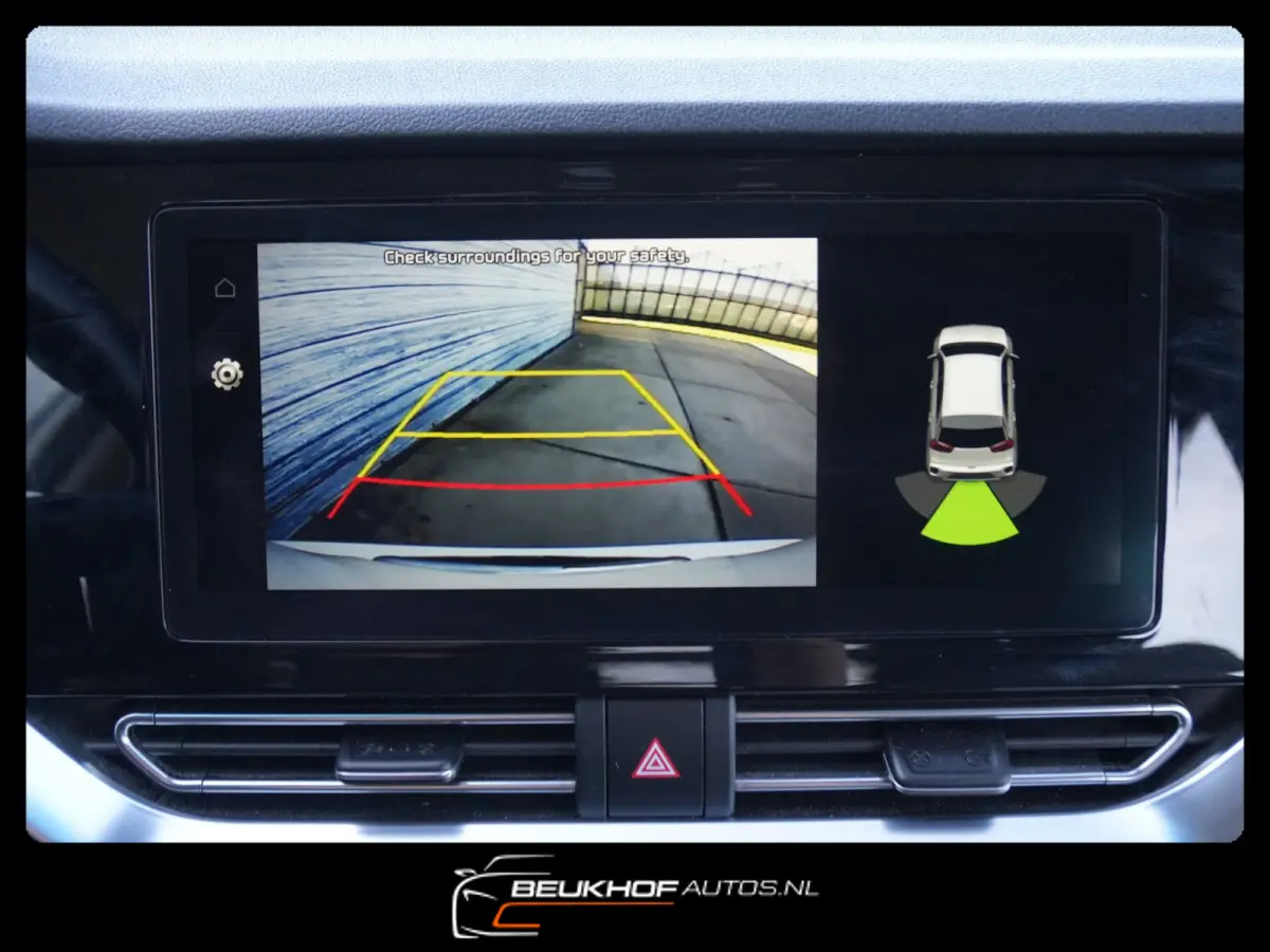 DynamicLine 64 kWh Leer Carplay Camera Soh 100%