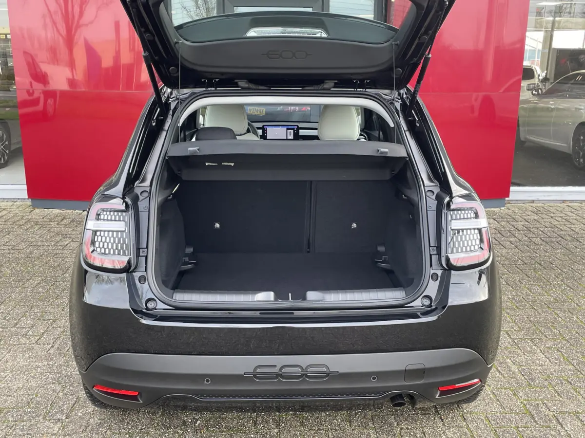 1.2 Hybrid Urban Automaat | Apple/Android CarPlay rijdende auto niet altijd aanwezig