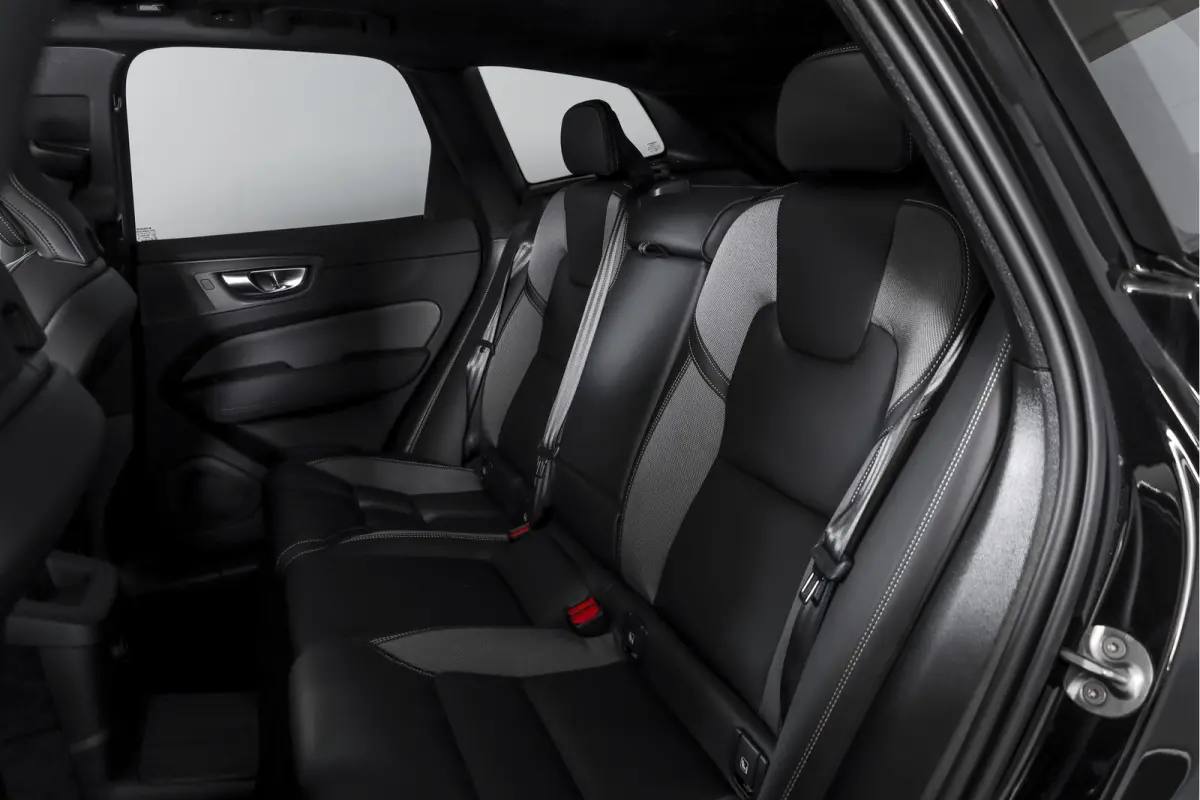 2.0 T6 Plug-in hybrid AWD Ultra Black Edition | S/K Panodak | Head-up | 360 Camera | Harman/Kardon | Dig. Cockpit | Adapt. Cruise | Stoel-+Stuurverw. | NAV+App.Connect | ECC | LM 21" | 0630
