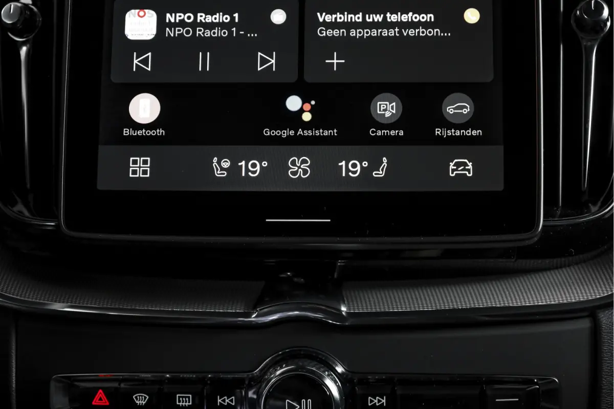 2.0 T6 Plug-in hybrid AWD Ultra Black Edition | S/K Panodak | Head-up | 360 Camera | Harman/Kardon | Dig. Cockpit | Adapt. Cruise | Stoel-+Stuurverw. | NAV+App.Connect | ECC | LM 21" | 0630