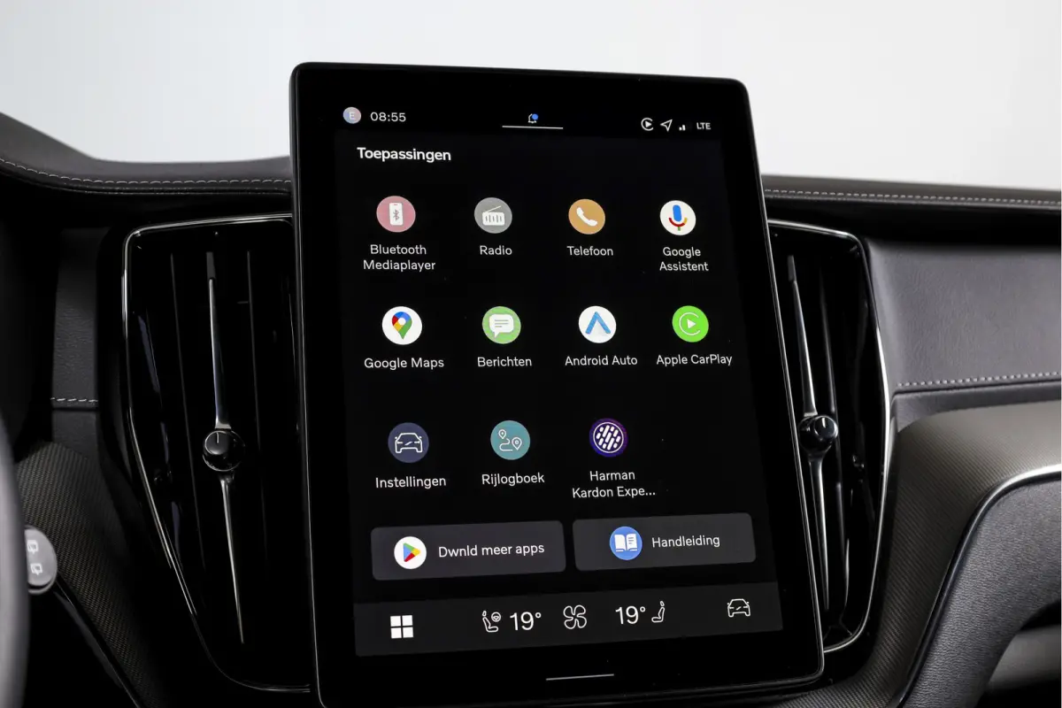 2.0 T6 Plug-in hybrid AWD Ultra Black Edition | S/K Panodak | Head-up | 360 Camera | Harman/Kardon | Dig. Cockpit | Adapt. Cruise | Stoel-+Stuurverw. | NAV+App.Connect | ECC | LM 21" | 0630