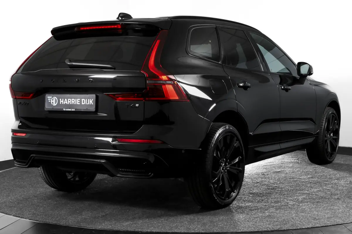 2.0 T6 Plug-in hybrid AWD Ultra Black Edition | S/K Panodak | Head-up | 360 Camera | Harman/Kardon | Dig. Cockpit | Adapt. Cruise | Stoel-+Stuurverw. | NAV+App.Connect | ECC | LM 21" | 0630